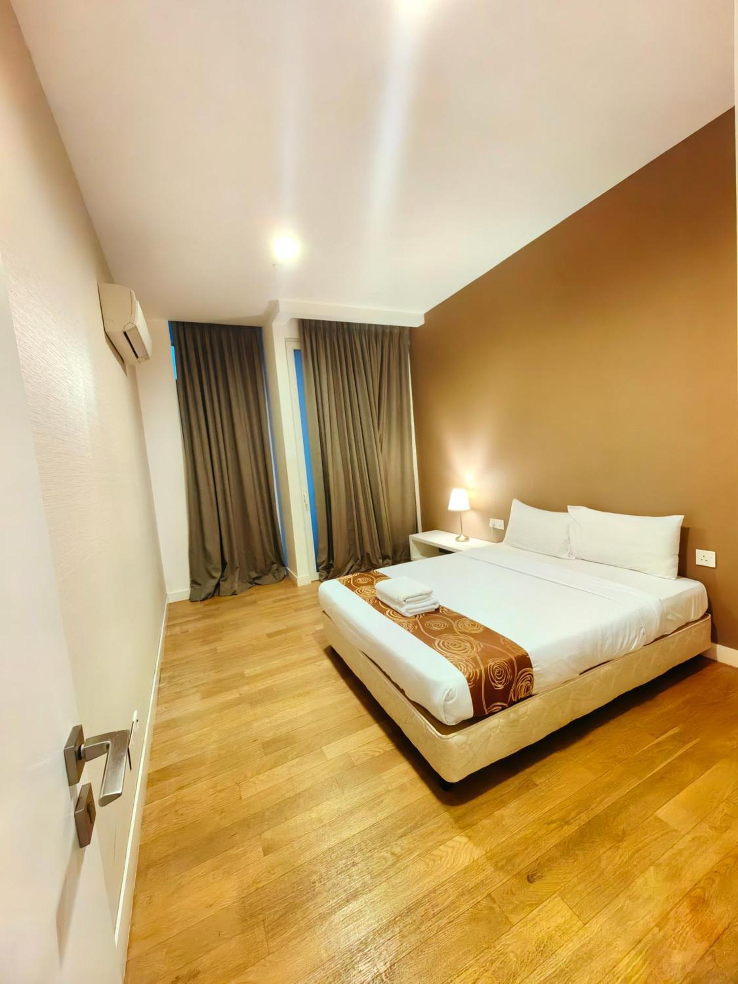 Platinum Tower 1