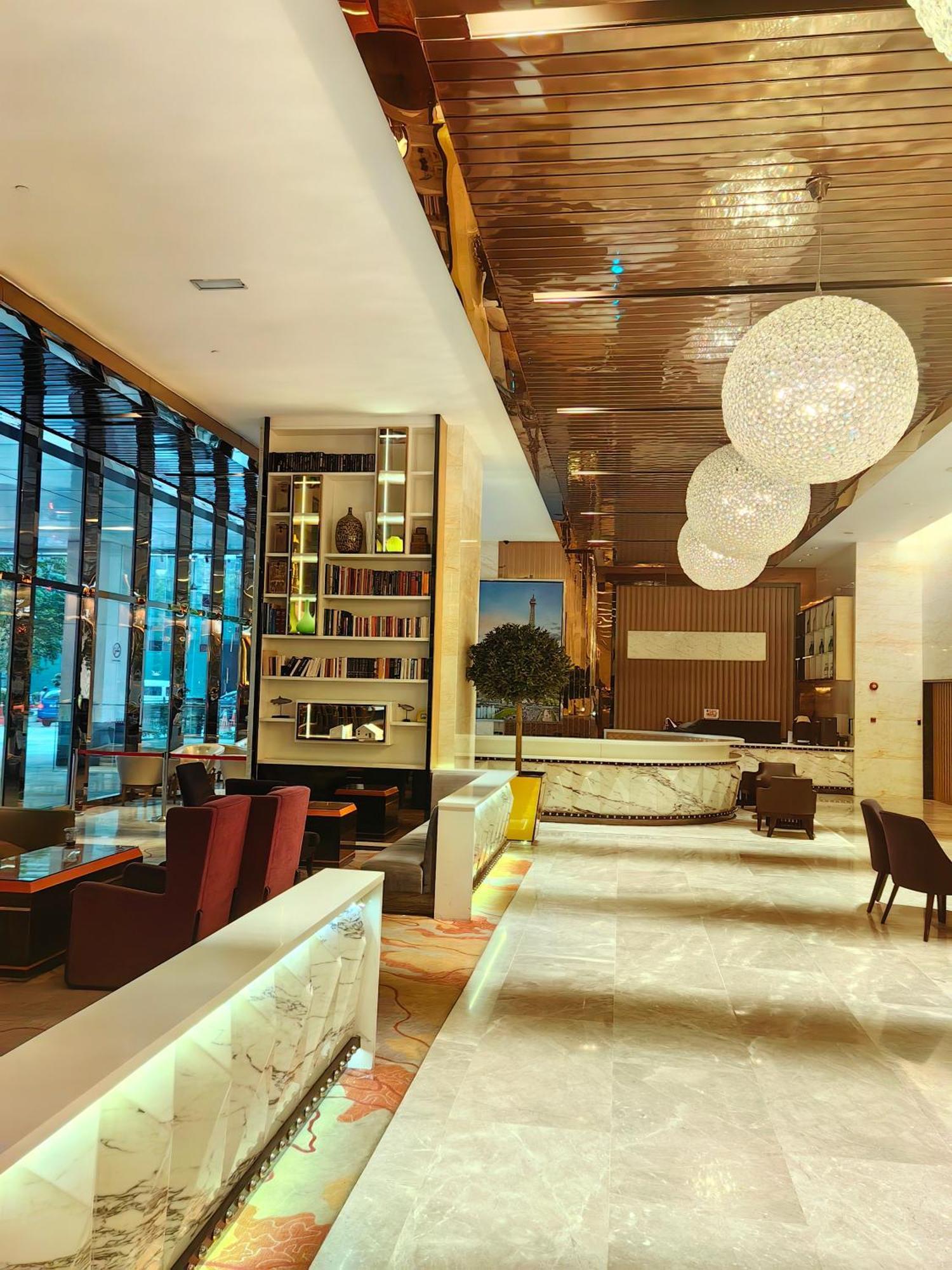 Platinum Tower 1
