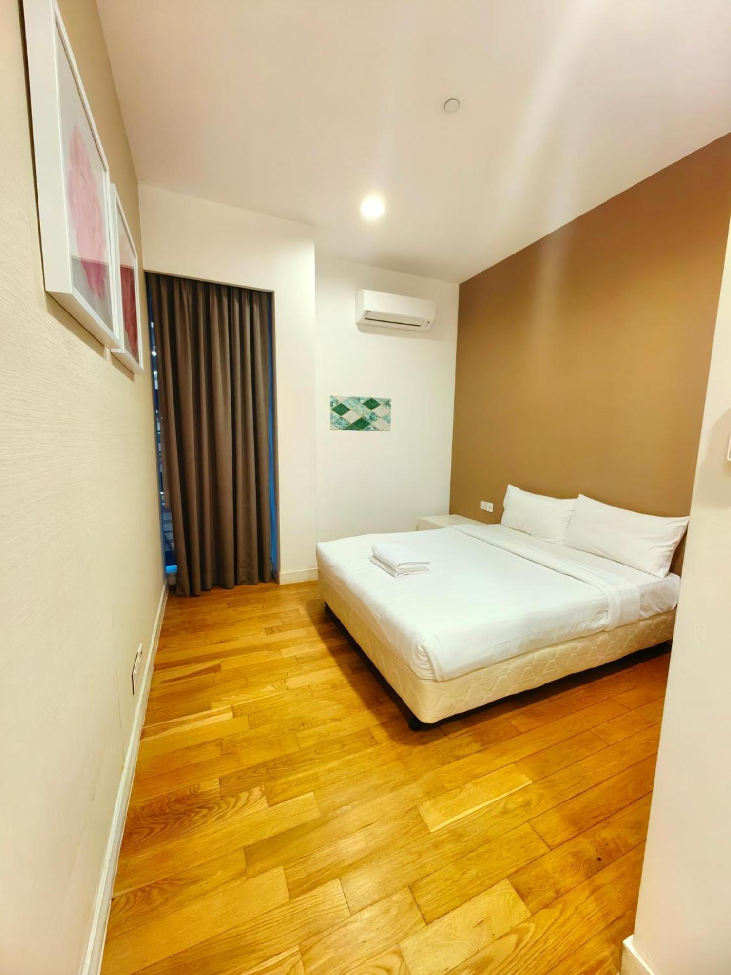 Platinum Tower 1