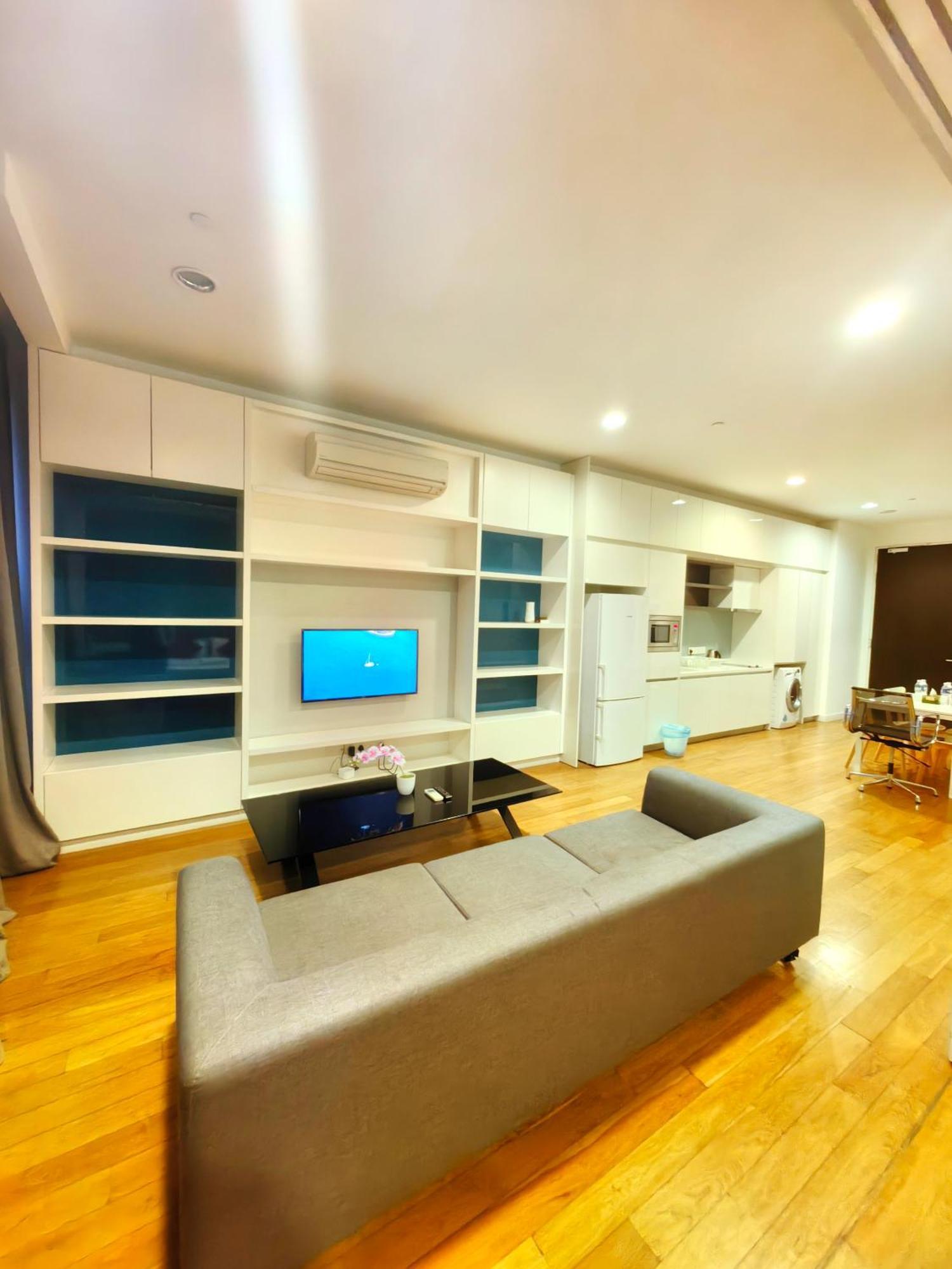 Platinum Tower 1