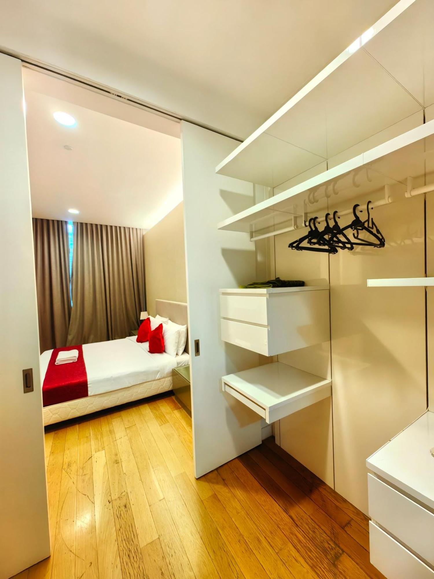 Platinum Tower 1